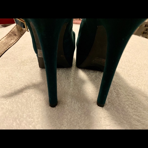 Brand New Gorgeous Heels By QUPID - Box 65 - Picture 5 of 5